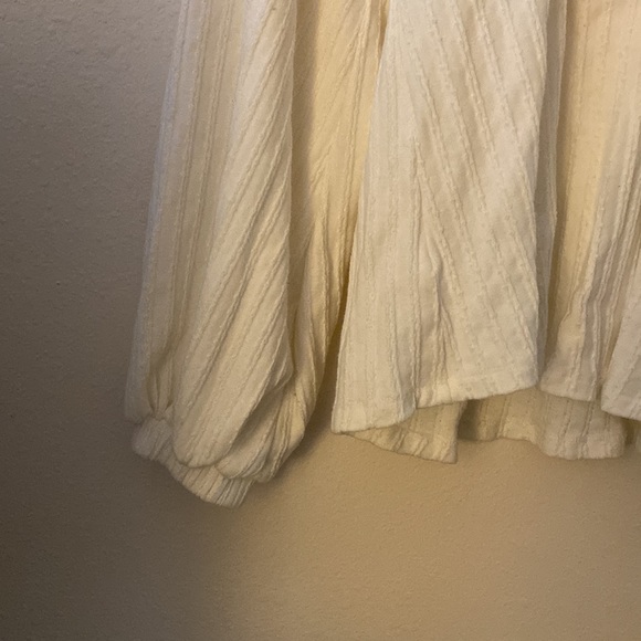 Vita Grace Palma Fine Gauge Sweater in Ivory White - Picture 10 of 15